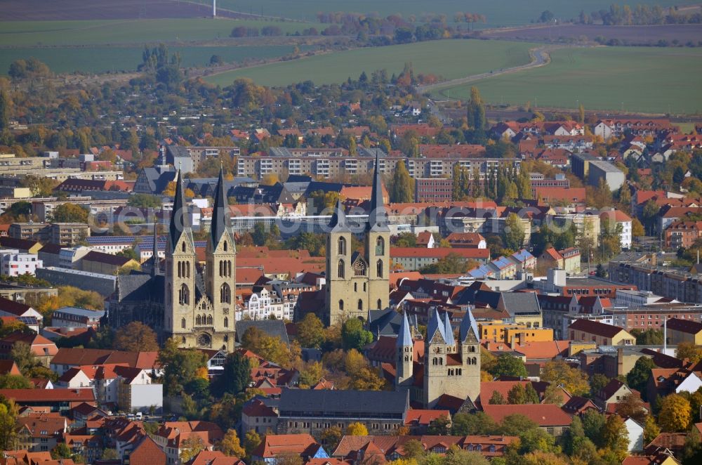 Aerial image Halberstadt - Cityscape onto the old city of Halberstadt in the state Saxony-Anhalt. Catch sight of the Halberstadt Cathedral, the Church of Our Lady of Halberstadt and the Martini Church