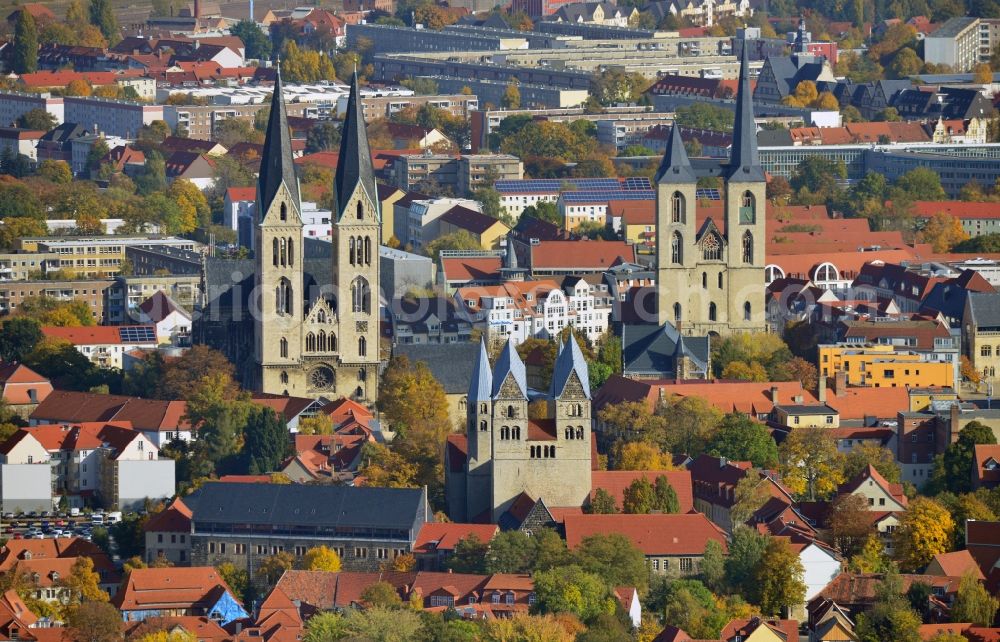 Halberstadt from the bird's eye view: Cityscape onto the old city of Halberstadt in the state Saxony-Anhalt. Catch sight of the Halberstadt Cathedral, the Church of Our Lady of Halberstadt and the Martini Church