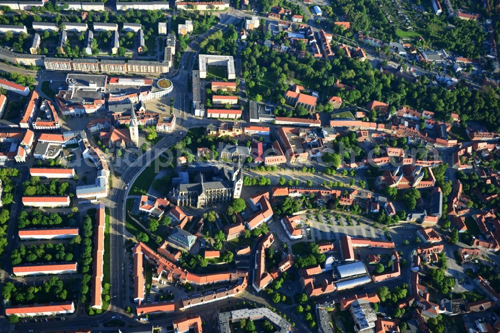 Halberstadt from the bird's eye view: Cityscape onto the old city of Halberstadt in the state Saxony-Anhalt. Catch sight of the Halberstadt Cathedral, the Church of Our Lady of Halberstadt and the Martini Church