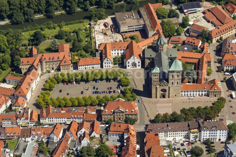 Aerial image Osnabrück - City view from the old town center with the St. Peter's Cathedral on Cathedral Square Osnabrück in Lower Saxony