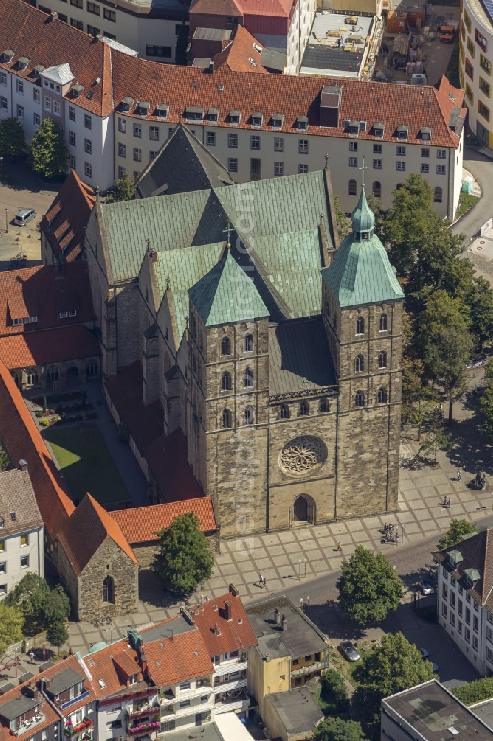 Aerial image Osnabrück - City view from the old town center with the St. Peter's Cathedral on Cathedral Square Osnabrück in Lower Saxony