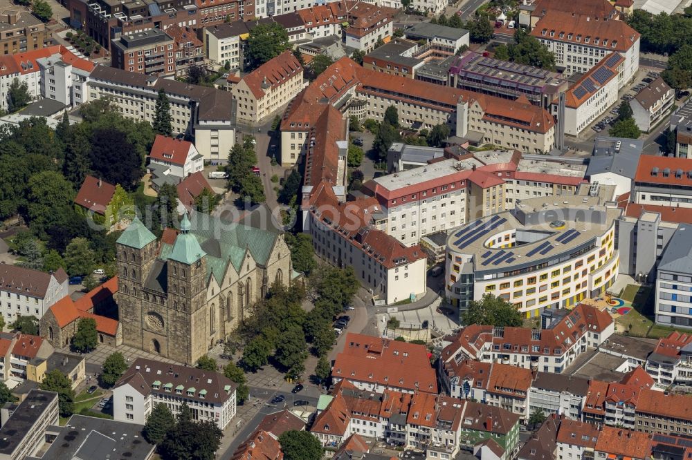 Osnabrück from the bird's eye view: City view from the old town center with the St. Peter's Cathedral on Cathedral Square Osnabrück in Lower Saxony