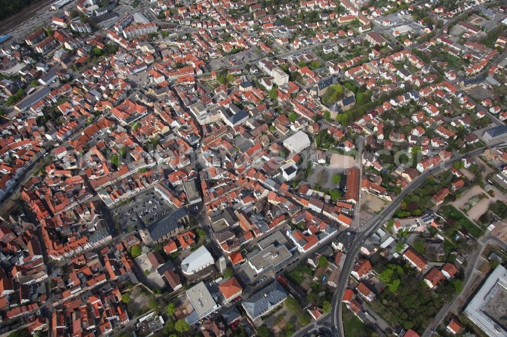 Alzey from the bird's eye view: City - view of Alzey in Rhineland-Palatinate