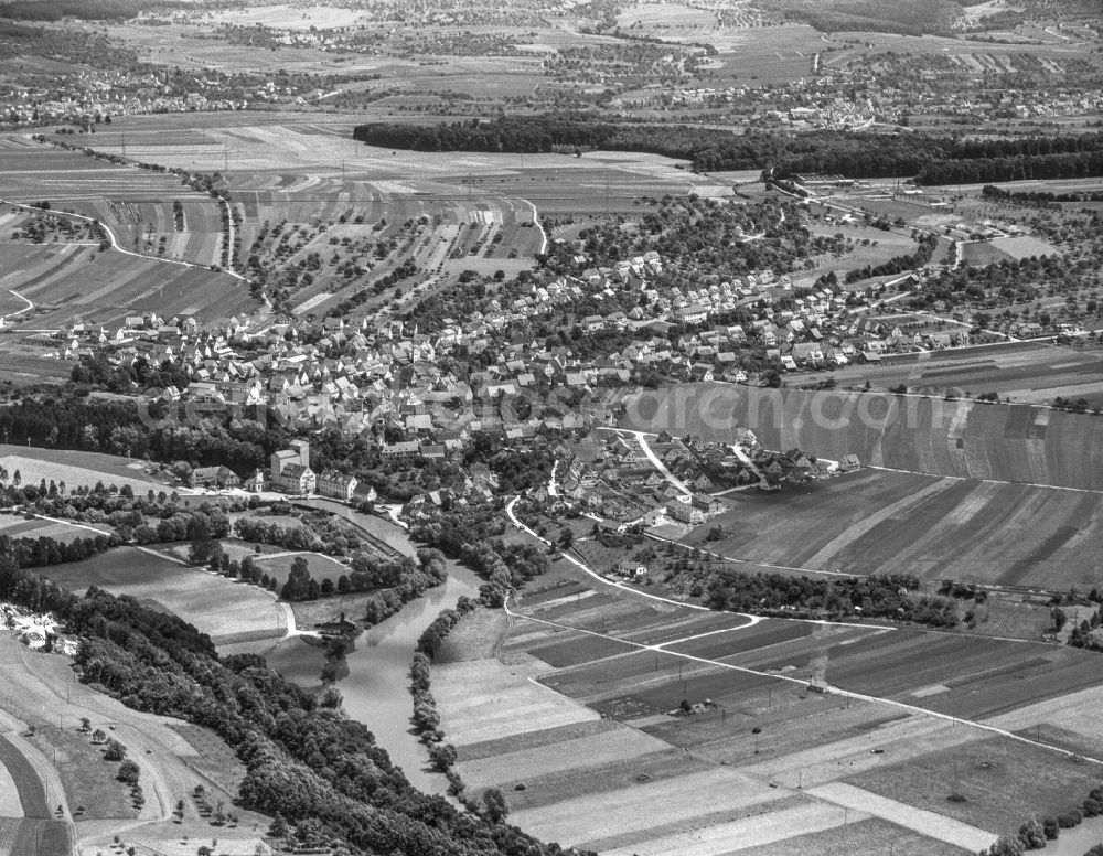 Reutlingen from above - Urban area with outskirts and inner city area on the edge of agricultural fields and arable land in the district Mittelstadt in Reutlingen in the state Baden-Wuerttemberg, Germany