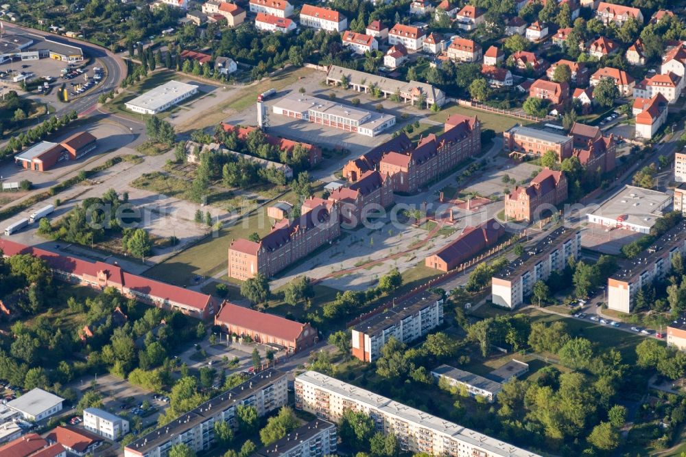 Aerial image Stendal - Cityscape of the compound at Scharnhorst Street in the city of Stendal in the stat of Saxony-Anhalt. The compound consists of the county court and the registration office