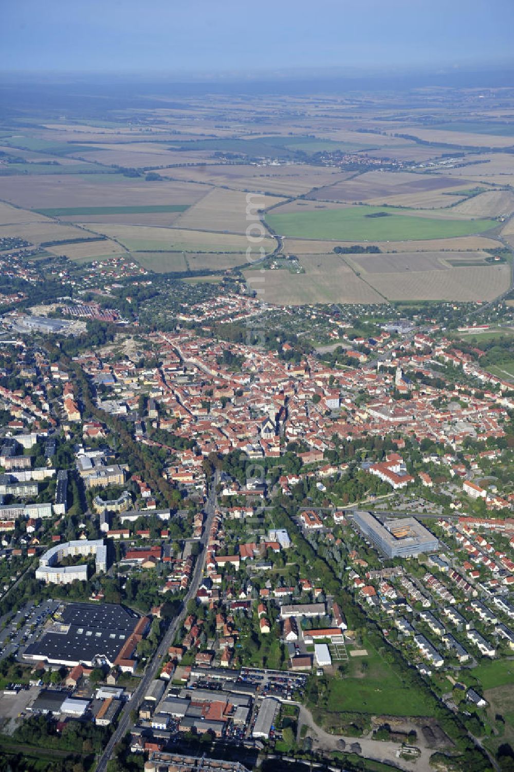 Bad Langensalza from above - Blick über die Kurstadt Bad Langensalza mit der historischen Altstadt. Views of the spa town of Bad Langensalza with the historic old town.