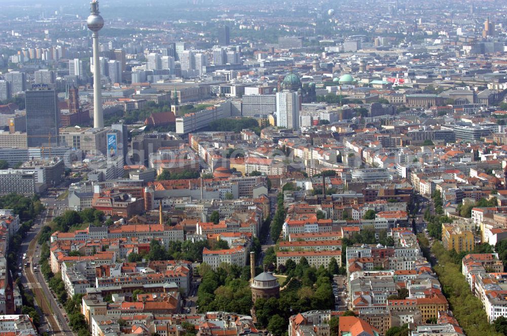 Berlin from the bird's eye view: Stadtansicht von Berlin, mit dem Wasserturm an der Knaackstraße im Prenzlauer Berg, dem Fernsehturm am Alexanderplatz und dem Berliner Dom. Cityscape of Berlin, with the Water Tower at the Knaackstraße in Prenzlauer Berg, the TV Tower at the Alexanderplatz and the Berlin Cathedral.