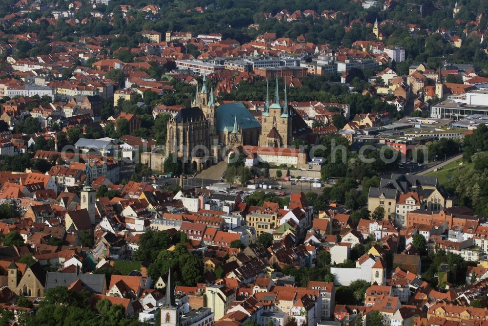 Aerial photograph Erfurt - View of the St. Severus and the Erfurt Cathedral, the former St. Mary's Church at the Cathedral Square and the old town of Erfurt