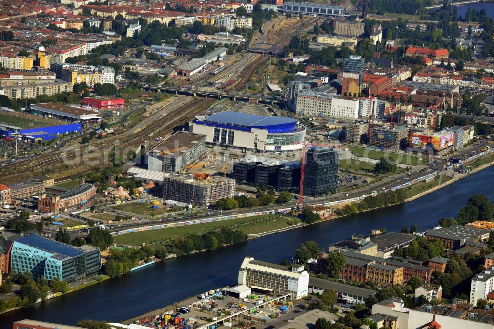 Aerial image Berlin Friedrichshain - Cityscape of Berlin, overlooking the river Spree and the O2 World in the district Friedrichshain in Berlin