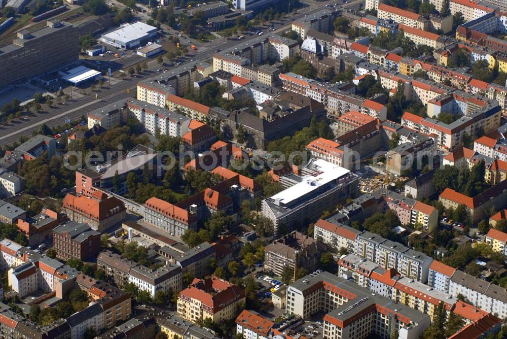 Berlin from the bird's eye view: Berlin 12.09.06 Blick auf den Erweiterungsbau am Krankenhaus Lichtenberg in der Fanningerstraße.Krankenhaus Lichtenberg, Oskar-Ziehten-Krankenhaus,Fanningerstr.32,10365 Berlin, Telefon: 030/5518-0,