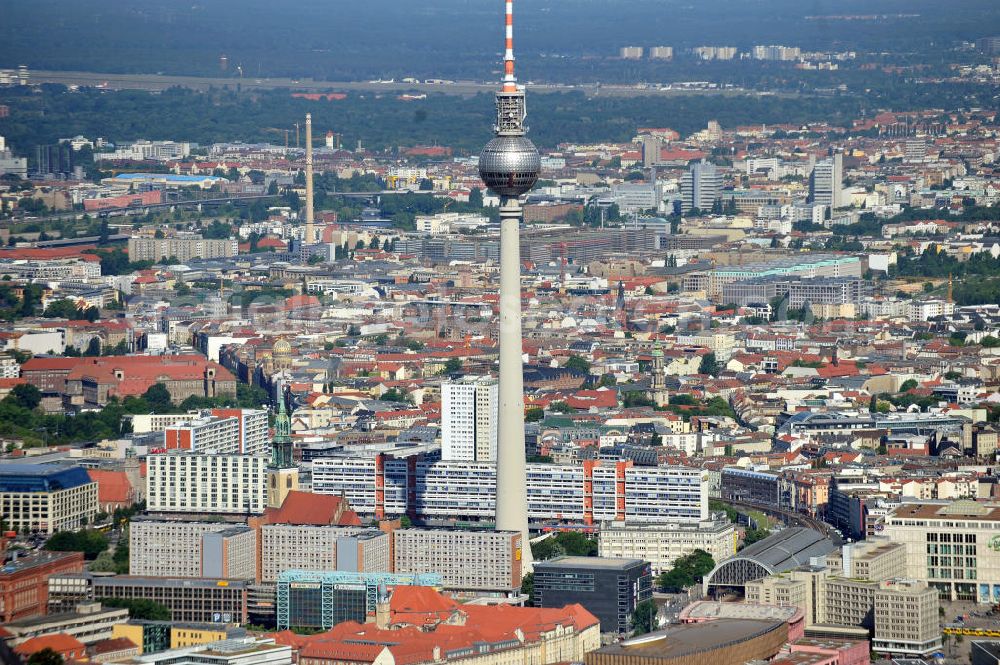 Berlin Mitte from above - Stadtansicht von Berlin-Mitte mit dem Fernsehturm am Alexanderplatz. Townscape from Mitte with the TV tower and the public square Alexanderplatz.