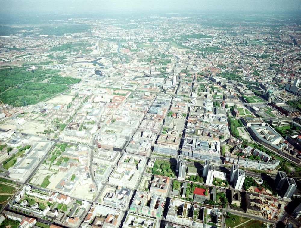 Berlin from the bird's eye view: Stadtansicht Berlin - Mitte im Bereich der Leipziger Straße / Friedrichstraße.