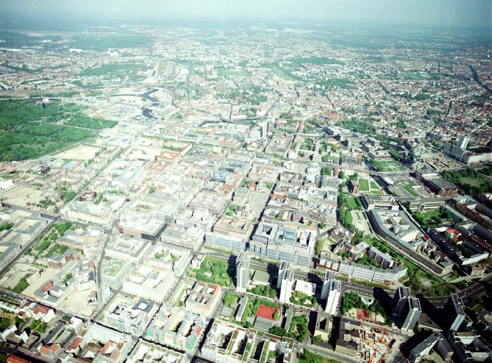 Aerial image Berlin - Stadtansicht Berlin - Mitte im Bereich der Leipziger Straße / Friedrichstraße.