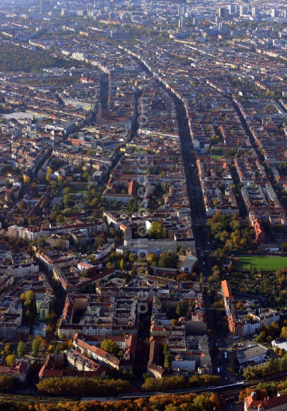 Berlin from the bird's eye view: Cityscape overlooking the district of Neukoelln along Sonnenallee and Karl Marx Strasse in Berlin