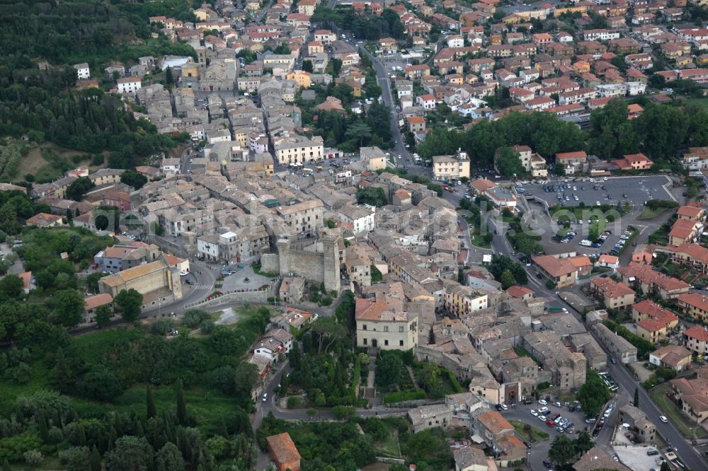 Aerial photograph Bolsena - Cityscape of Bolsena on the northern edge of Lake Bolsena in Lazio in Italy. About today's town is enthroned a medieval castle, the Rocca Monaldeschi della Cervara