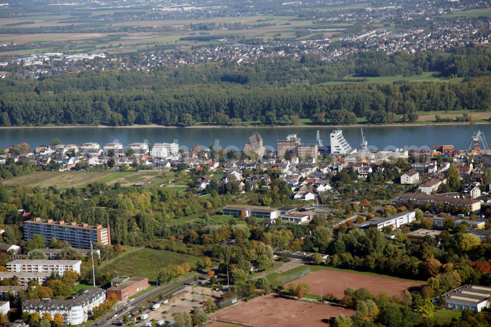 Aerial image Bonn - Blick über die nördlichen Bezirke der Stadt Bonn, mit dem Heinrich-Herz-Europakolleg auf ein Wohngebiet an der Estermannstraße und den Rhein. View to the north district of Bonn.