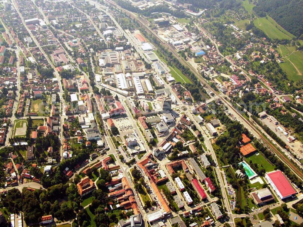 Aerial image Brno / Brünn - Blick auf die Stadt Brno (Brünn), die zweitgrößte Stadt der Tschechei. Geographisch gesehen ist Brünn ein Teil der Donauregion und ist historisch mit der Stadt Wien verbunden, die von hier nur 110 km entfernt ist. Brno (Brünn) befindet sich im Kraj (etwa Verwaltungseinheit/Region) Südmährische Region .