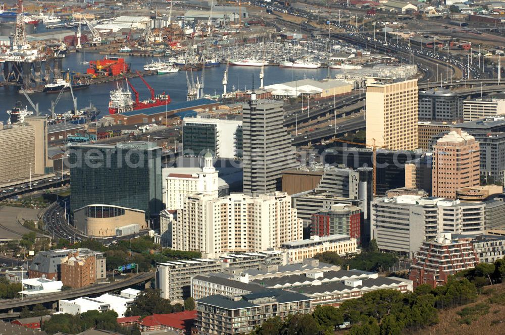 Aerial photograph Kapstadt / Cap Town - Stadtansicht von Kapstadt in der Provinz Western Cape von Südafrika, ein Austragungsort der Fußball- Weltmeisterschaft 2010. Cityscape of the Cap Town in South Africa a venue of the 2010 FIFA World Cup.