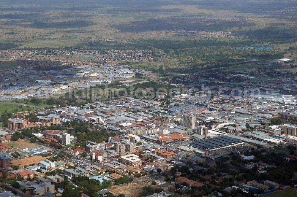 Polokwane from above - Stadtansicht von Polokwane in der Provinz Limpopo von Südafrika, einem Austragungsort der Fußball- Weltmeisterschaft 2010. City View from Polokwane in South Africa a venue of the 2010 FIFA World Cup.