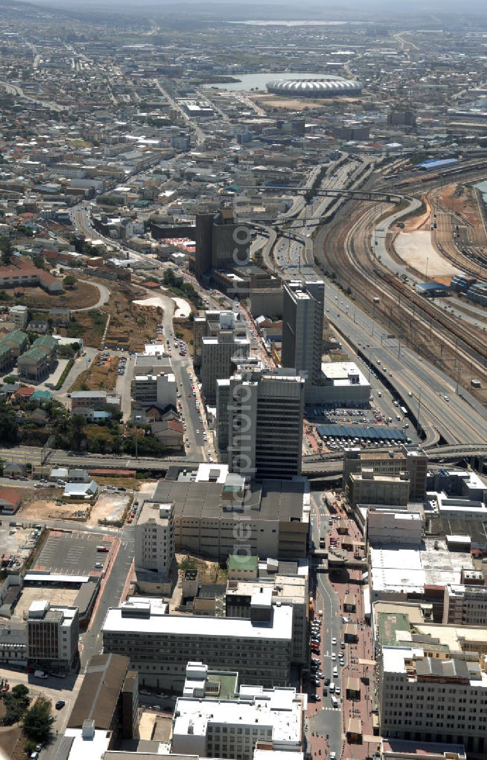 Port Elizabeth from the bird's eye view: Stadtansicht von Port Elizabeth in der Provinz Eastern Cape von Südafrika, einem Austragungsort der Fußball- Weltmeisterschaft 2010. Cityscape of Port Elizabeth in South Africa, a venue of the 2010 FIFA World Cup.