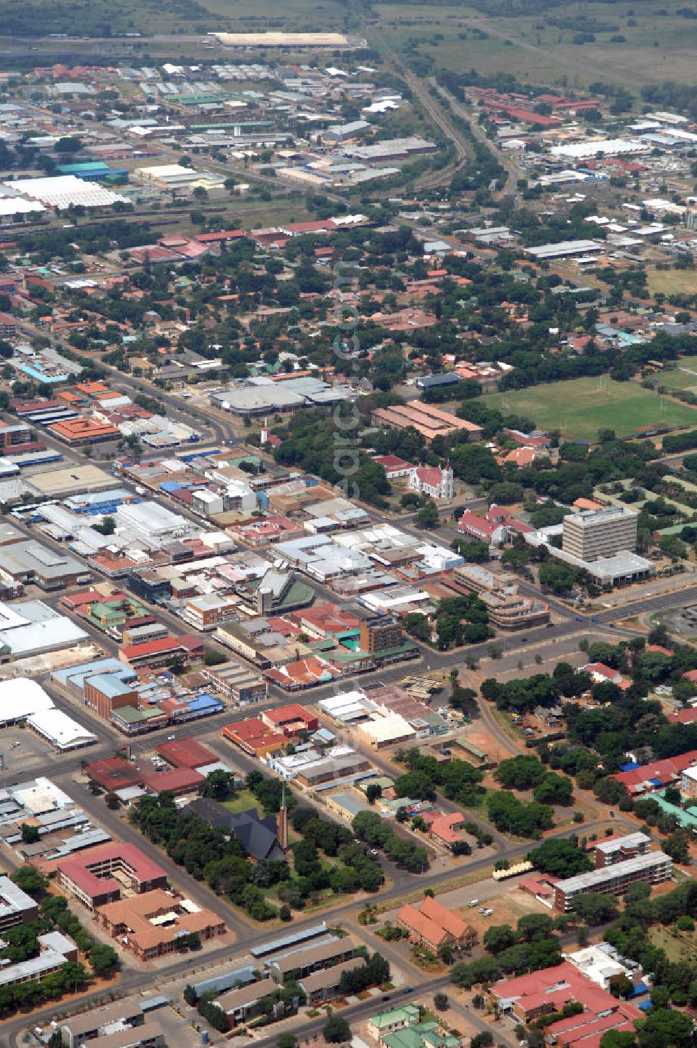 Aerial image Rustenburg - Stadtansicht von Rustenburg, in der Nordwest Provinz von Südafrika, einem Austragungsort der Fußball- Weltmeisterschaft 2010. Cityscape from Rustenburg in the North West Province of South Africa, a venue of the 2010 FIFA World Cup.