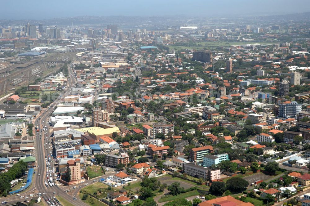 Aerial image Durban - Stadtansicht von Durban in der Provinz KwaZulu-Natal von Südafrika, einem Austragungsort der Fußball- Weltmeisterschaft 2010. Cityscape from Durban in South Africa a venue of the 2010 FIFA World Cup.