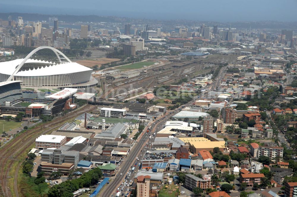 Aerial photograph Durban - Stadtansicht von Durban in der Provinz KwaZulu-Natal von Südafrika, einem Austragungsort der Fußball- Weltmeisterschaft 2010. Cityscape from Durban in South Africa a venue of the 2010 FIFA World Cup.