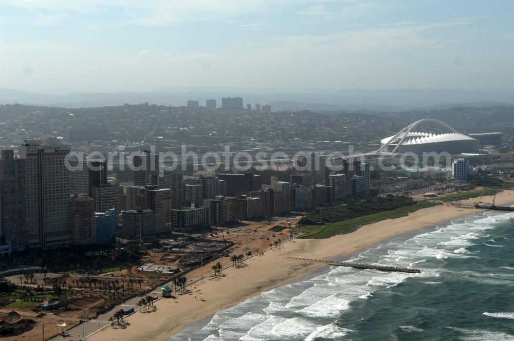 Aerial image Durban - Stadtansicht von Durban in der Provinz KwaZulu-Natal von Südafrika, einem Austragungsort der Fußball- Weltmeisterschaft 2010. Cityscape from Durban in South Africa a venue of the 2010 FIFA World Cup.