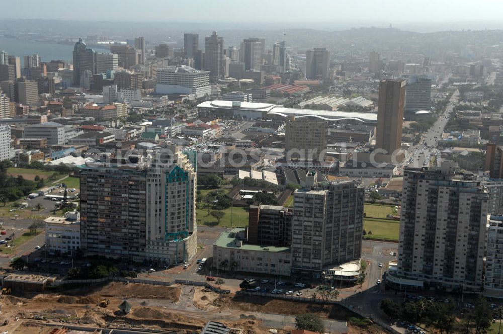 Aerial photograph Durban - Stadtansicht von Durban in der Provinz KwaZulu-Natal von Südafrika, einem Austragungsort der Fußball- Weltmeisterschaft 2010. Cityscape from Durban in South Africa a venue of the 2010 FIFA World Cup.