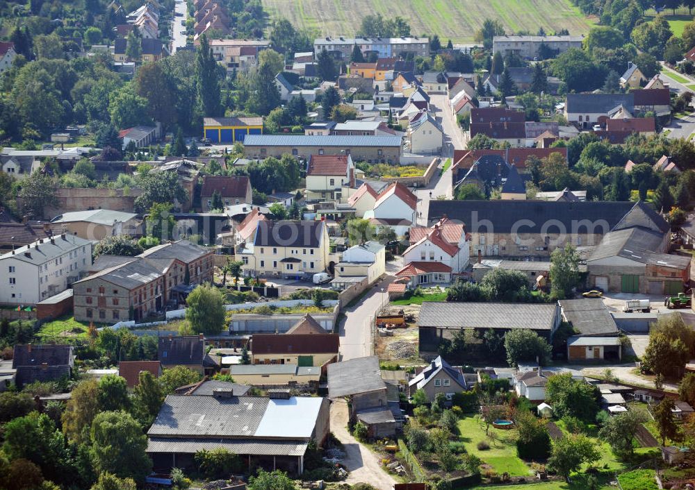 Eggersdorf bei Schönebeck from the bird's eye view: Cityscape of Eggersdorf near by Schoenebeck in Saxony-Anhalt