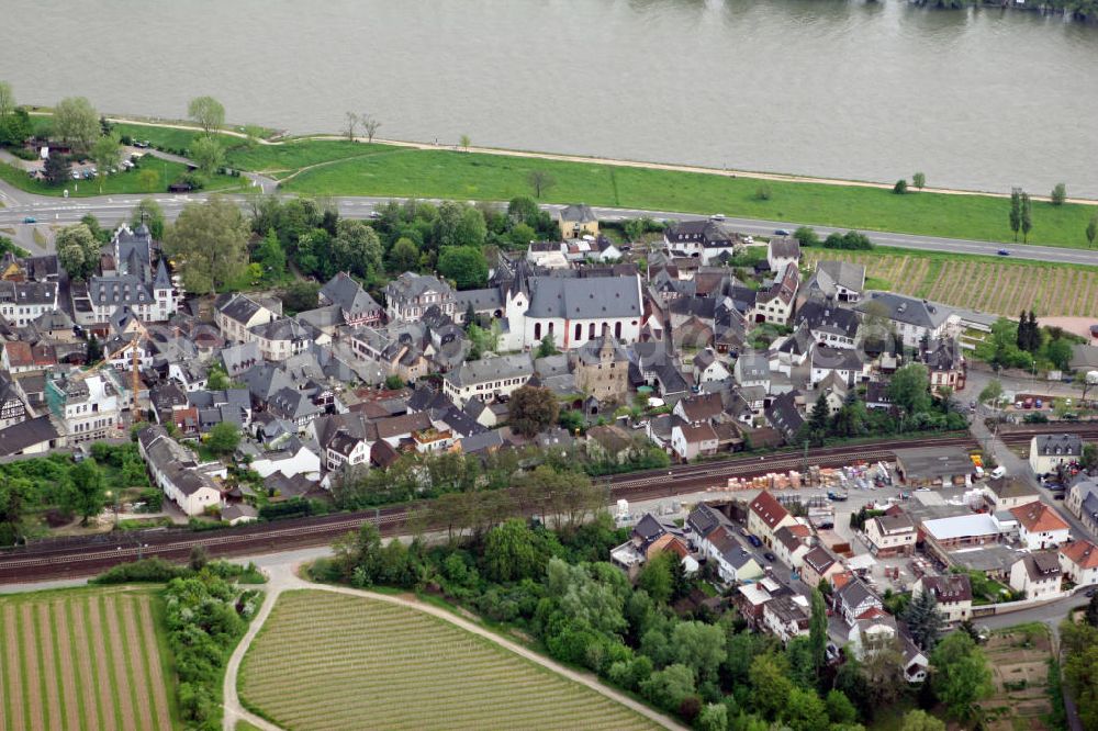 Eltville am Rhein from above - Blick auf die Stadt Eltville in Hessen, mit dem Stadtteil Erbach, dem Rhein und der St.Markus Kirche, die im 15. Jahrhundert errichtet wurde. View to the city of Eltville in Hesse at the Rhine, with the district Erbach and the St. Markus church.