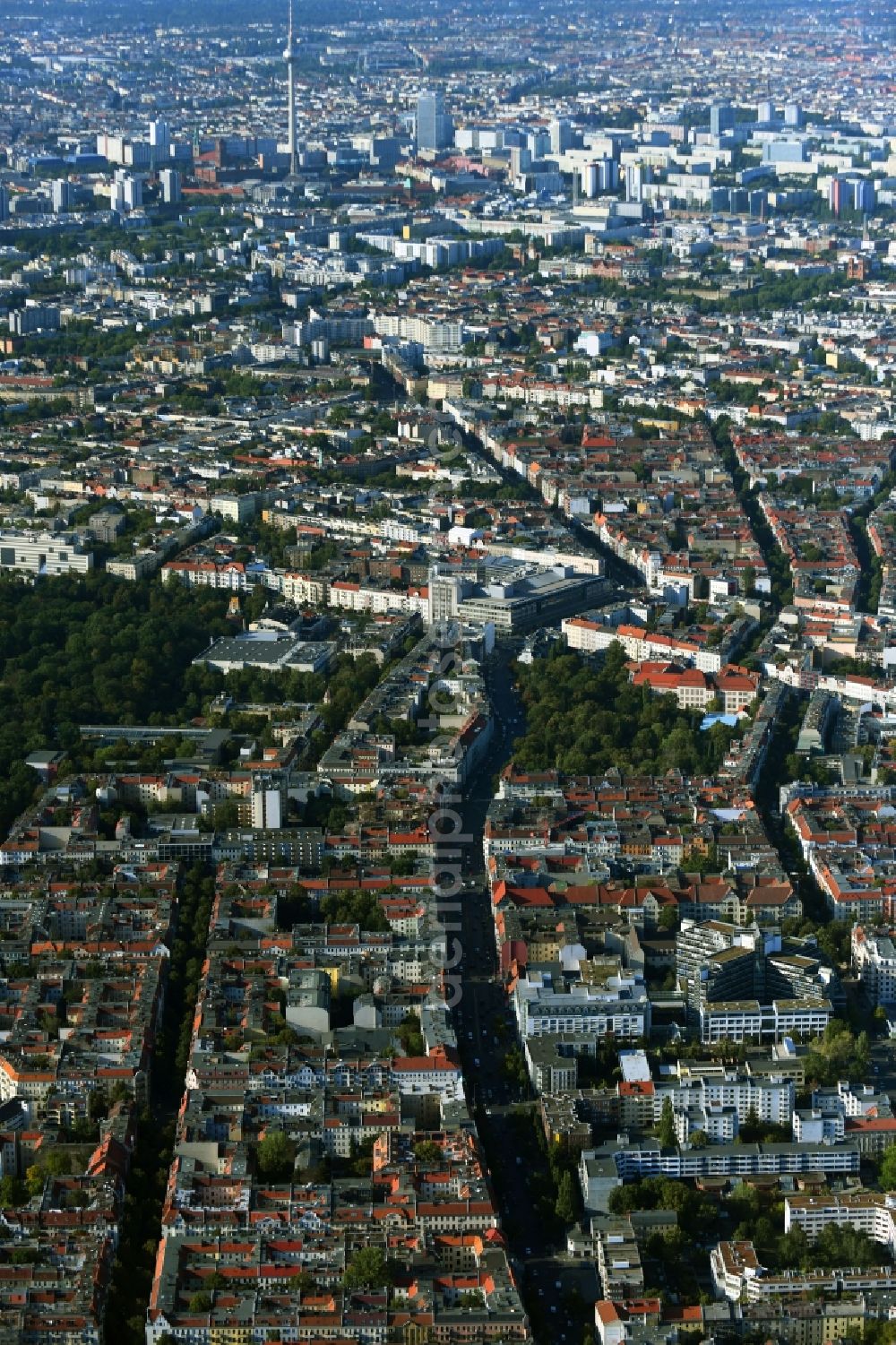 Berlin from the bird's eye view: District along the Hermannstrasse in the city in the district Neukoelln in Berlin, Germany