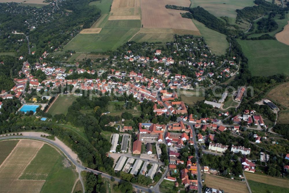 Aerial photograph Erfurt - Cityscape of Erfurt district Moebisburg with surroundings and outdoor swimming pool in the state of Thuringia