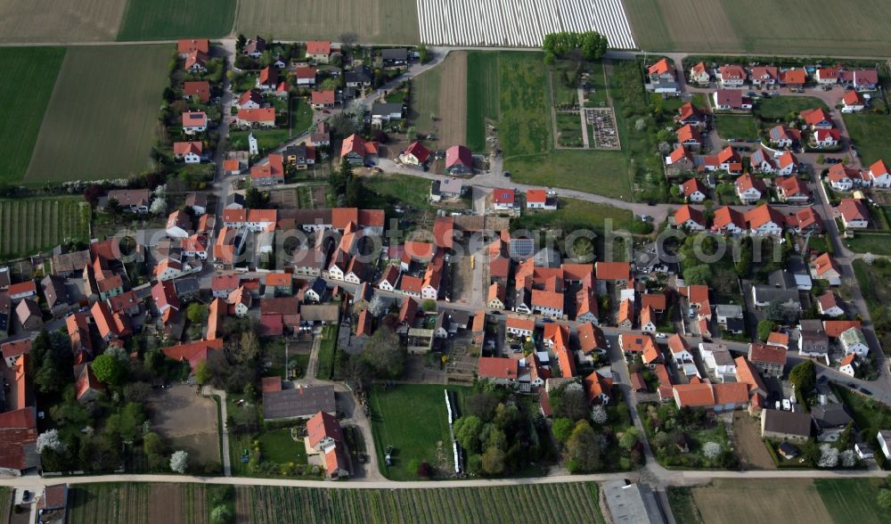 Aerial photograph Esselborn - City view of Esselborn in the district Alzey Worms in the state of Rhineland-Palatinate