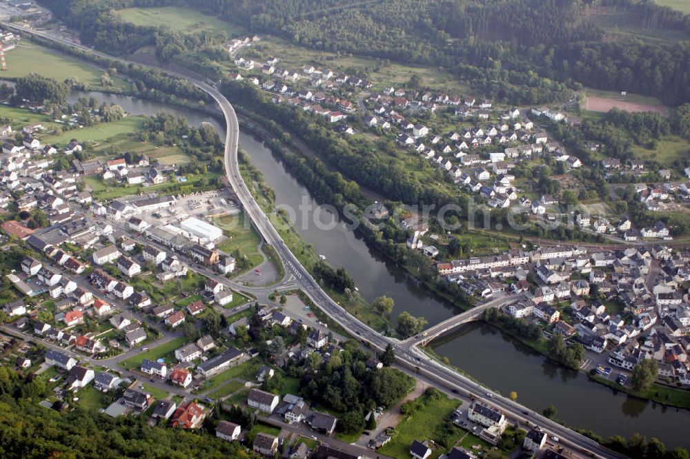 Aerial photograph Fachbach - Die Ortschaft Fachbach ist eine Gemeinde im Rhein-Lahn-Kreis in Rheinland-Pfalz und gehört der Verbandsgemeinde Bad Ems an. View to the village Fachbach in the Rhine-Lahn-Circle in Rhineland-Palatinate, wich is part of the association of municipalities Bad Ems.