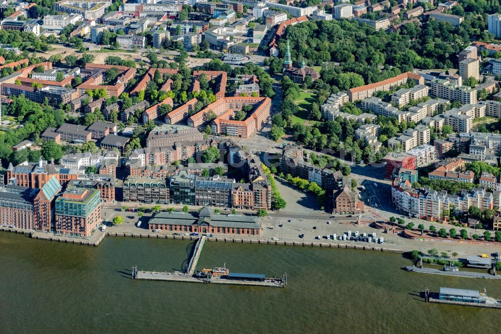 Hamburg from the bird's eye view: City view on the river bank of the River Elbe in the district Altona-Altstadt in Hamburg, Germany