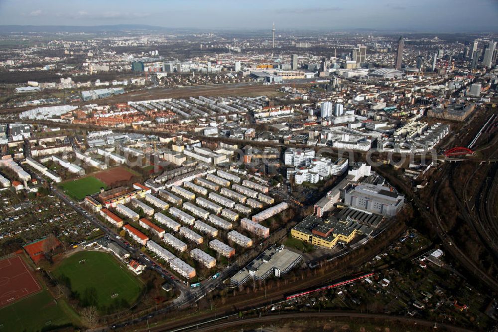 Frankfurt am Main from above - Blick auf die Stadt Frankfurt am Main, mit dem Gallusviertel im Vordergrund, sowie dem Bankenviertel und dem Fernmeldeturm im Hintergrund. View to the city of Frankfurt on the Main, with the Gallus-district in the center and the financial district with the television tower in the background.