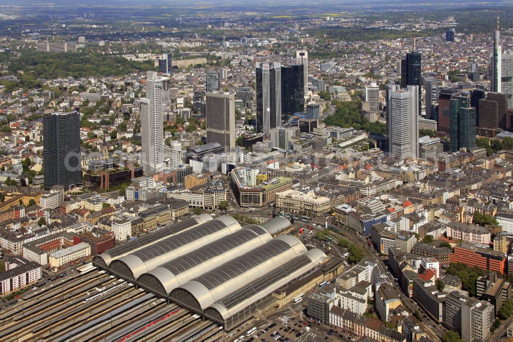 Aerial image Frankfurt am Main - Blick auf die Frankfurter Skyline am Main. Das Frankfurter Banken-, und Bürohauszentrum reiht die Mainmetropole in die Liste typische europäischer Hochhausstädte ein. View of the Frankfurt am Main skyline. The Frankfurt banking, and office center joins a list of the main metropolis in the typical high-rise European citys.