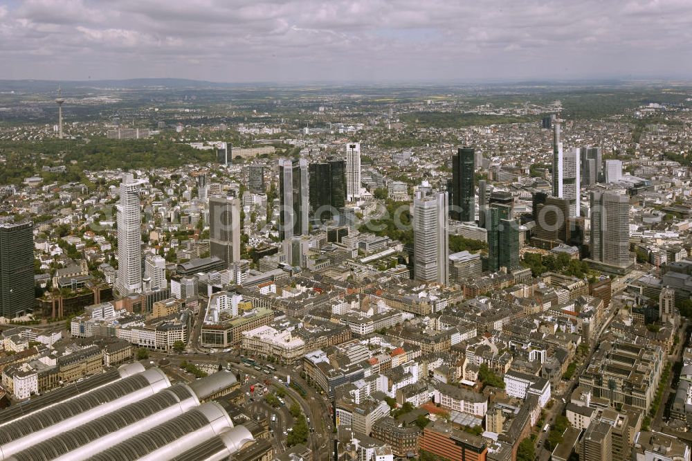 Aerial photograph Frankfurt am Main - Blick auf die Frankfurter Skyline am Main. Das Frankfurter Banken-, und Bürohauszentrum reiht die Mainmetropole in die Liste typische europäischer Hochhausstädte ein. View of the Frankfurt am Main skyline. The Frankfurt banking, and office center joins a list of the main metropolis in the typical high-rise European citys.