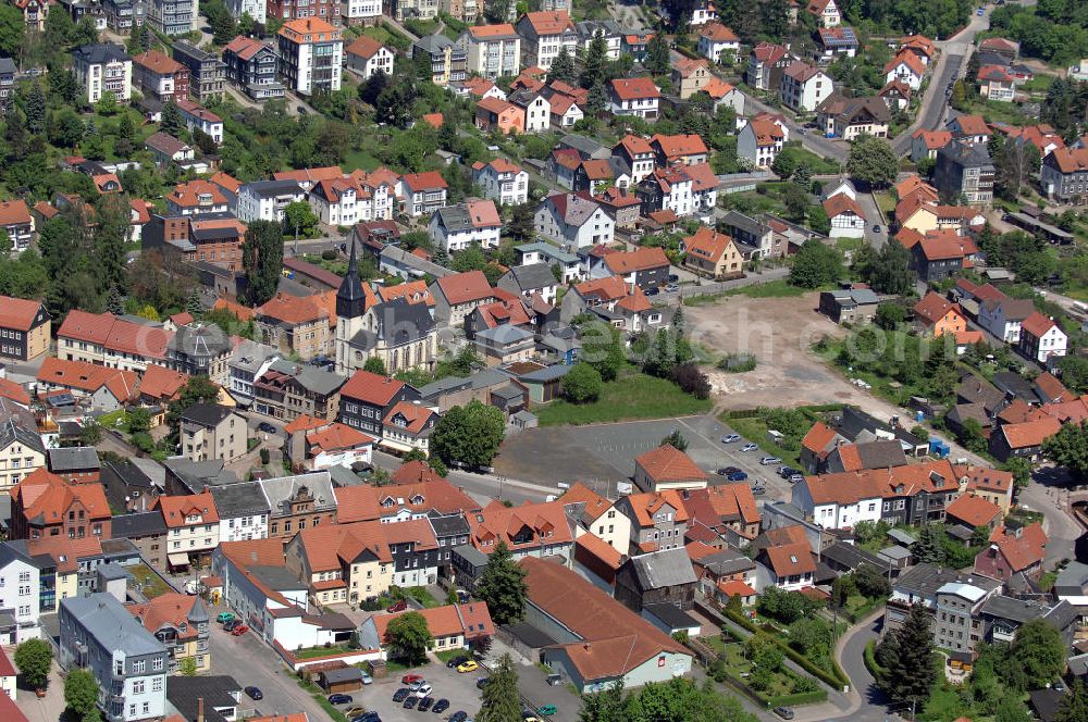 Friedrichroda from the bird's eye view: Blick auf einen Teil der Kleinstadt Friedrichroda, eine von fünf staatlich anerkannten Luftkurorten in Thüringen. View of the small town Friedrichroda in Thuringia.