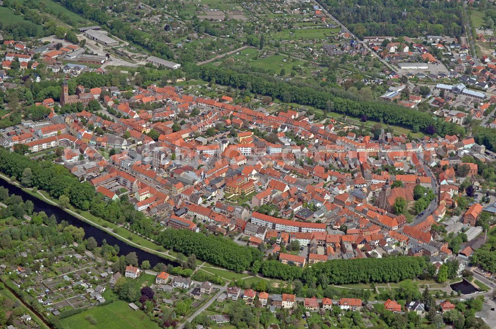 Gardelegen from the bird's eye view: Blick über die Stadt Gardelegen in Sachsen-Anhalt. Der Ort wurde erstmals im Jahr 1190 erwähnt. Seit Mai 2008 trägt die Stadt den Namenszusatz Hansestadt. View of the City Gardelegen in Saxony-Anhalt. The town was first mentioned in 1190. Since May 2008 the city has added the name Hanseatic city.