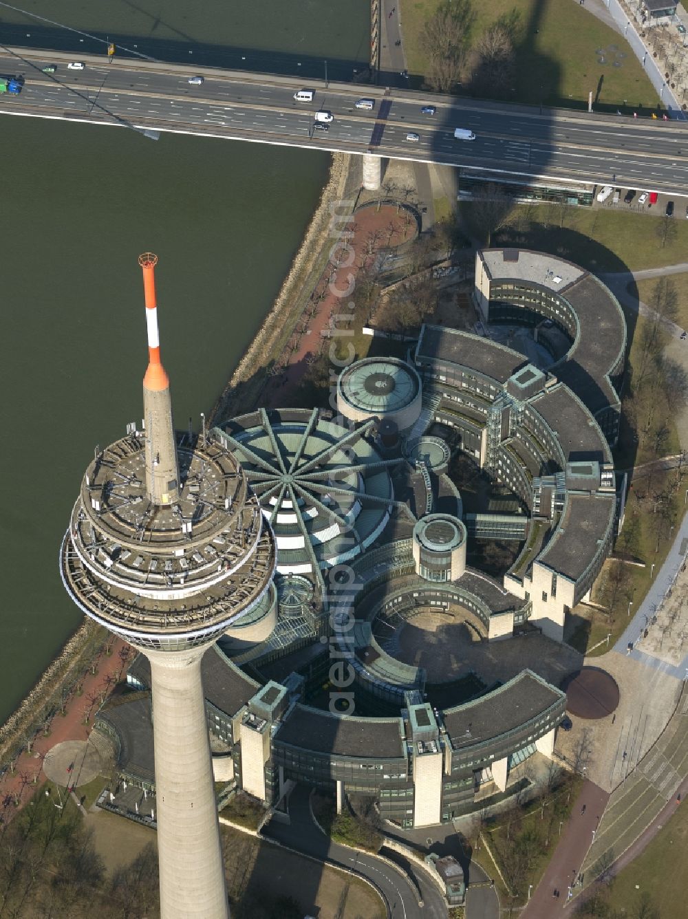 Aerial image Düsseldorf - View of the site of the television tower Rhine Tower and the buildings of Parliament in Dusseldorf in North Rhine-Westphalia NRW. The Rheinturm carries aerials for directional radio, FM and TV transmitters and DVB-T