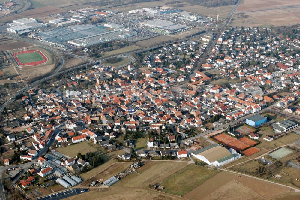 Aerial image Gensingen - Gensingen ist eine Ortsgemeinde an der Bundesstraße 41, im Landkreis Mainz-Bingen in Rheinland-Pfalz. Sie gehört der Verbandsgemeinde Sprendlingen-Gensingen an, die ihren Verwaltungssitz in der Gemeinde Sprendlingen hat. View to the village Gensingen in Rheinland-Pfalz.