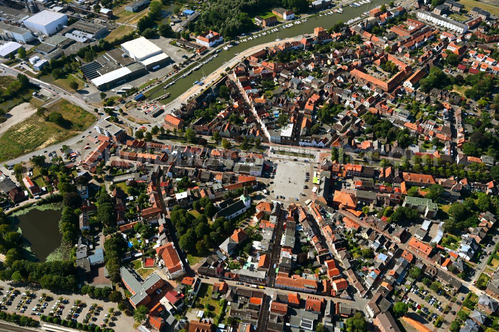 Aerial photograph Glückstadt - City view on down town in Glueckstadt in the state Schleswig-Holstein, Germany