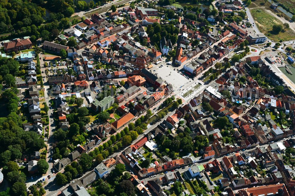 Aerial image Glückstadt - City view on down town in Glueckstadt in the state Schleswig-Holstein, Germany