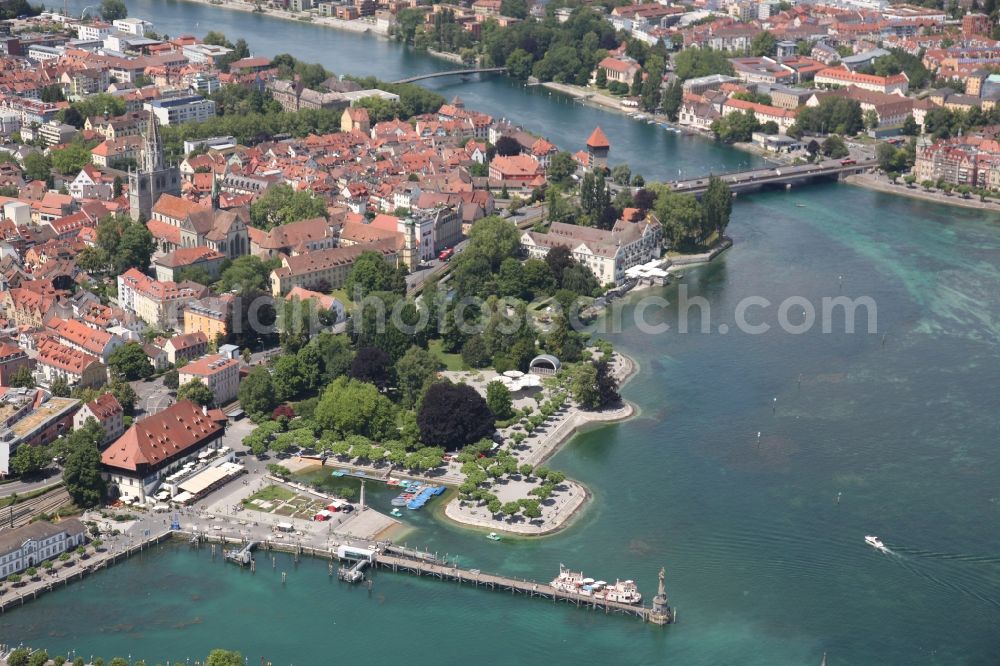 Aerial photograph Konstanz - Cityscape Konstanz with harbor and council building on the banks of Lake Bodensee in Baden-Wuerttemberg