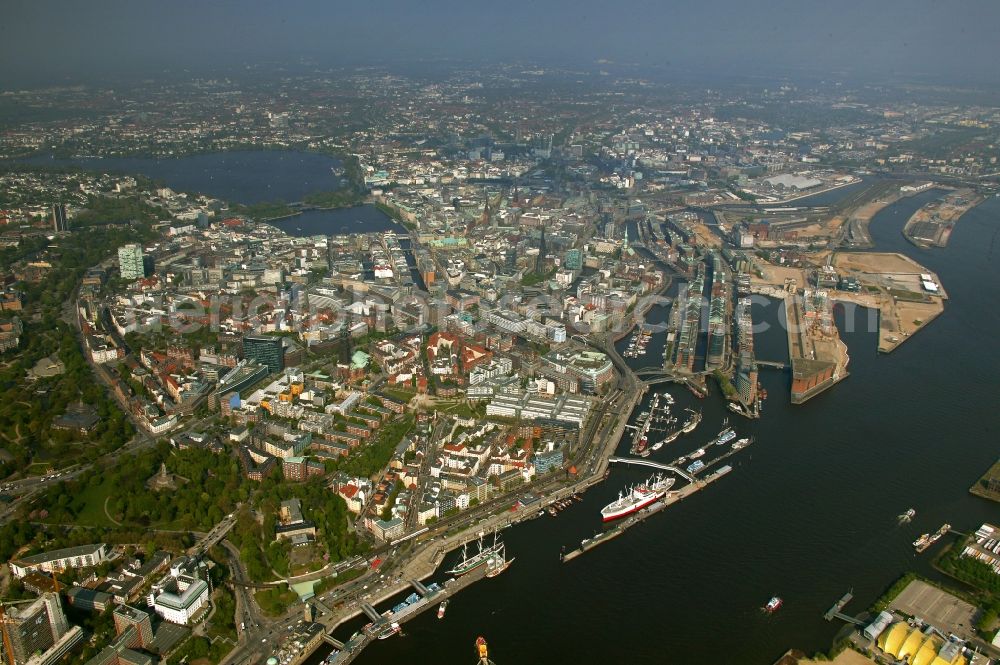 Aerial image Hamburg - Cityscape of HafenCity with the memory of the old city harbor on the old customs in Hamburg