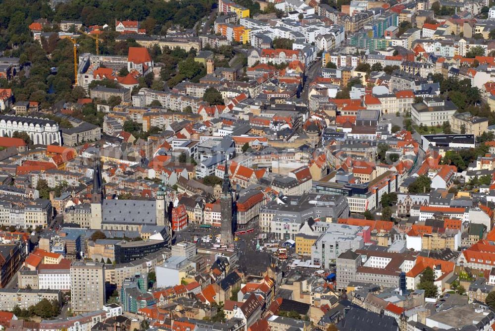 Halle from above - Halle 23.09.06 Blick auf die Stadt Halle an der Saale. Im Vordergrund steht die Marienkirche sowie der Rote Turm.