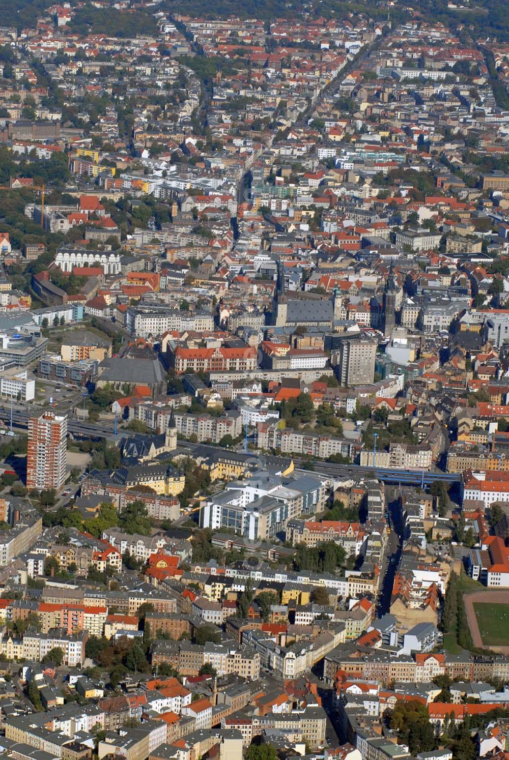 Halle from the bird's eye view: Halle 23.09.06 Blick auf die Stadt Halle an der Saale.