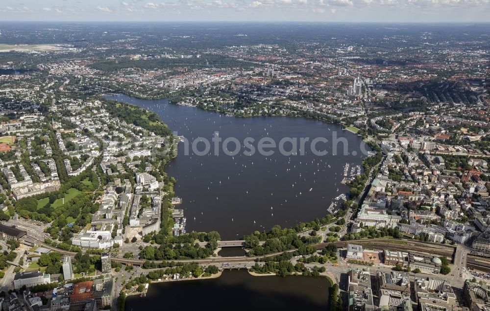 Aerial photograph Hamburg - City view of the Inner Alster Lake in Hamburg and the Alster in Hamburg